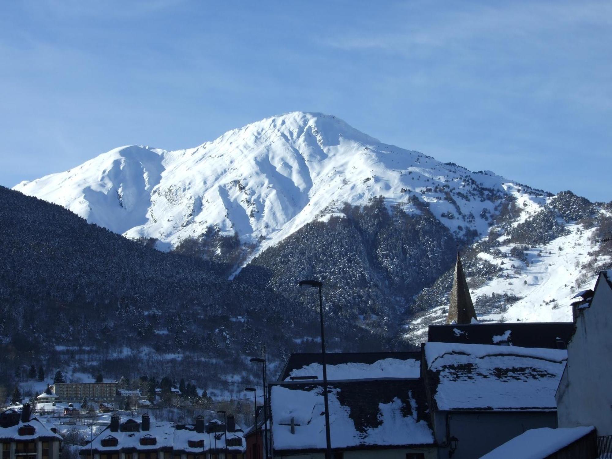 Gran Chalet Hotel & Petit Spa เบียญา ภายนอก รูปภาพ