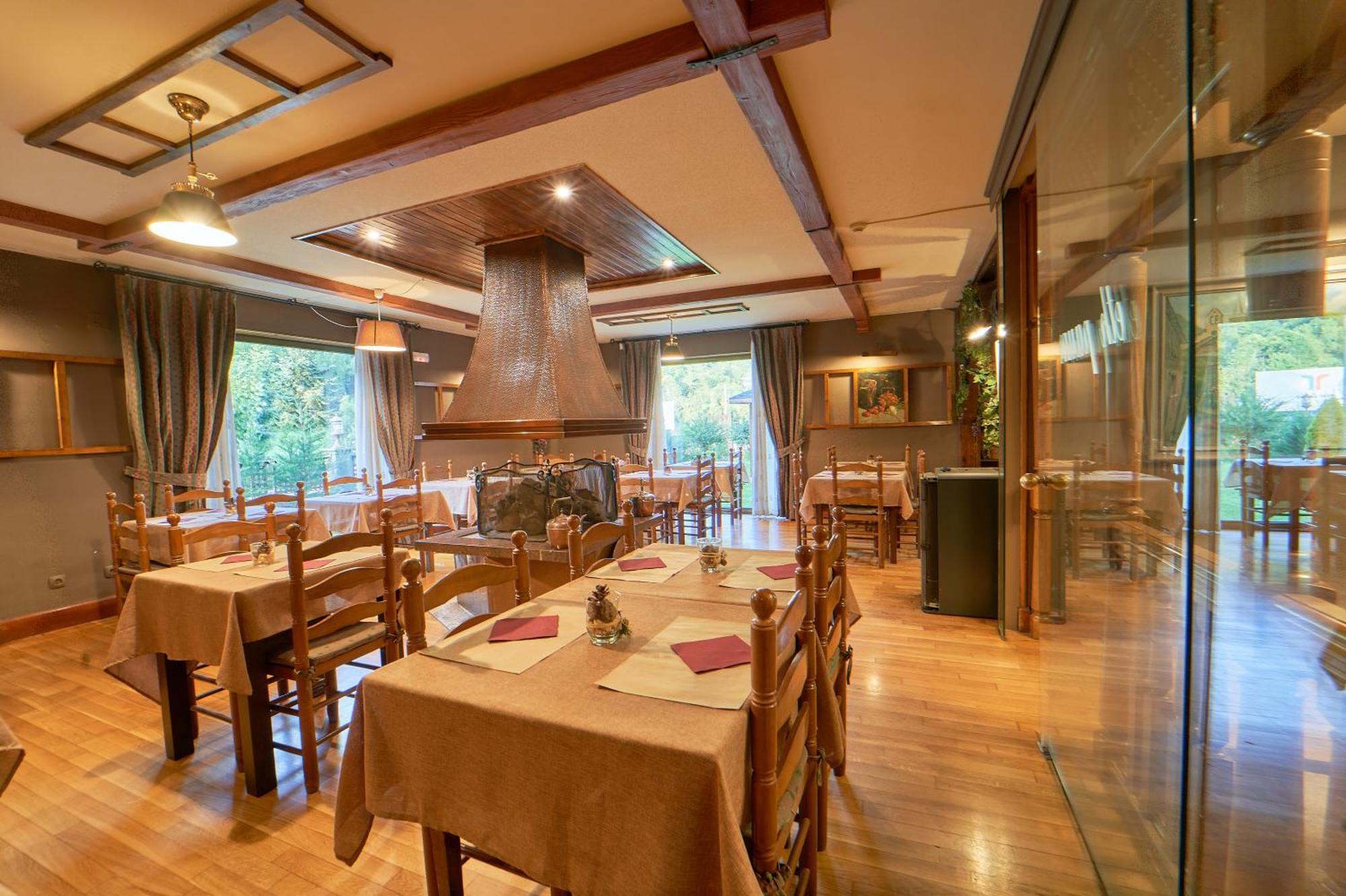 Gran Chalet Hotel & Petit Spa เบียญา ภายนอก รูปภาพ