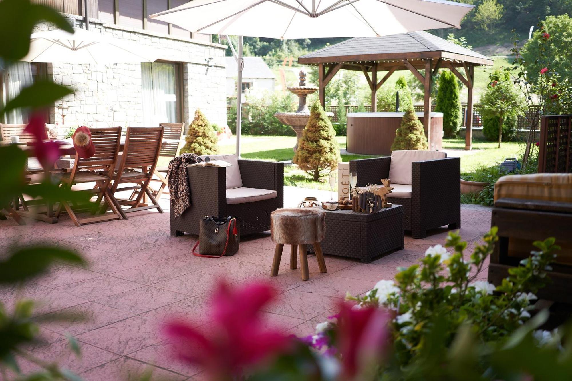 Gran Chalet Hotel & Petit Spa เบียญา ภายนอก รูปภาพ